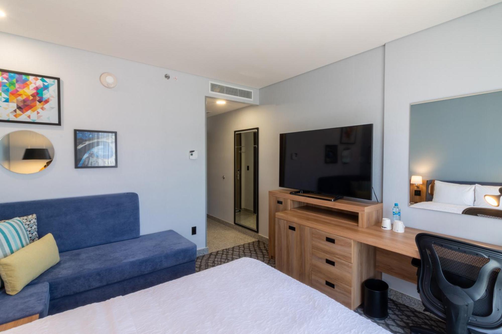 Hampton By Hilton Aguascalientes Downtown Hotel Exterior photo